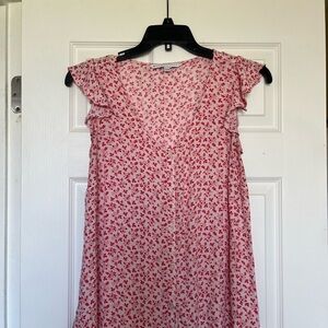Floral Pink and red print top with flutter sleeves